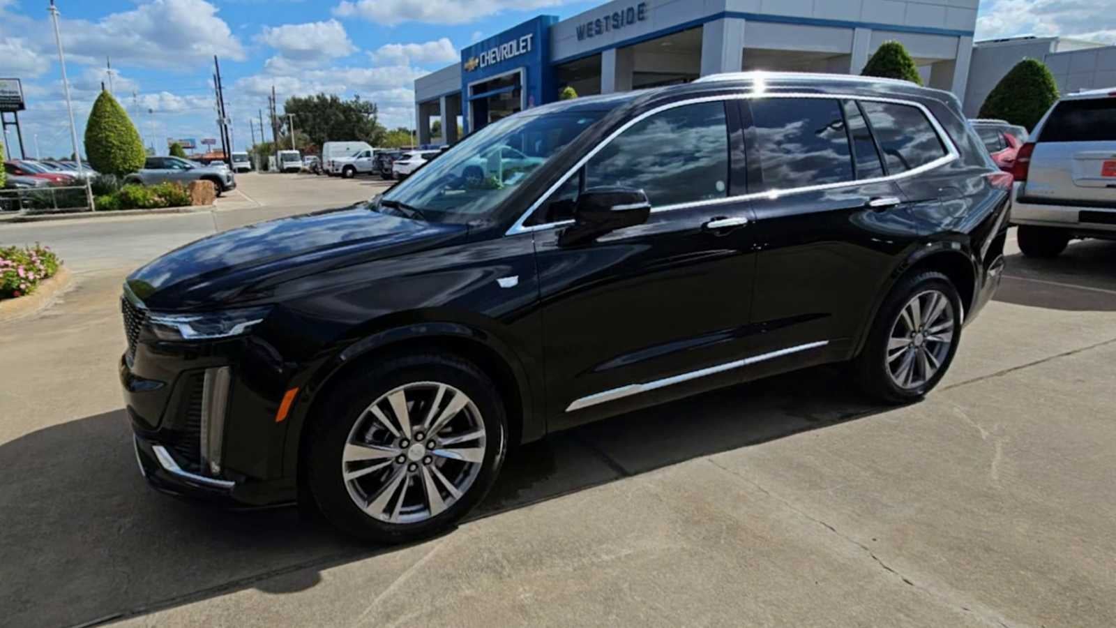 2025 Cadillac XT6 Premium Luxury