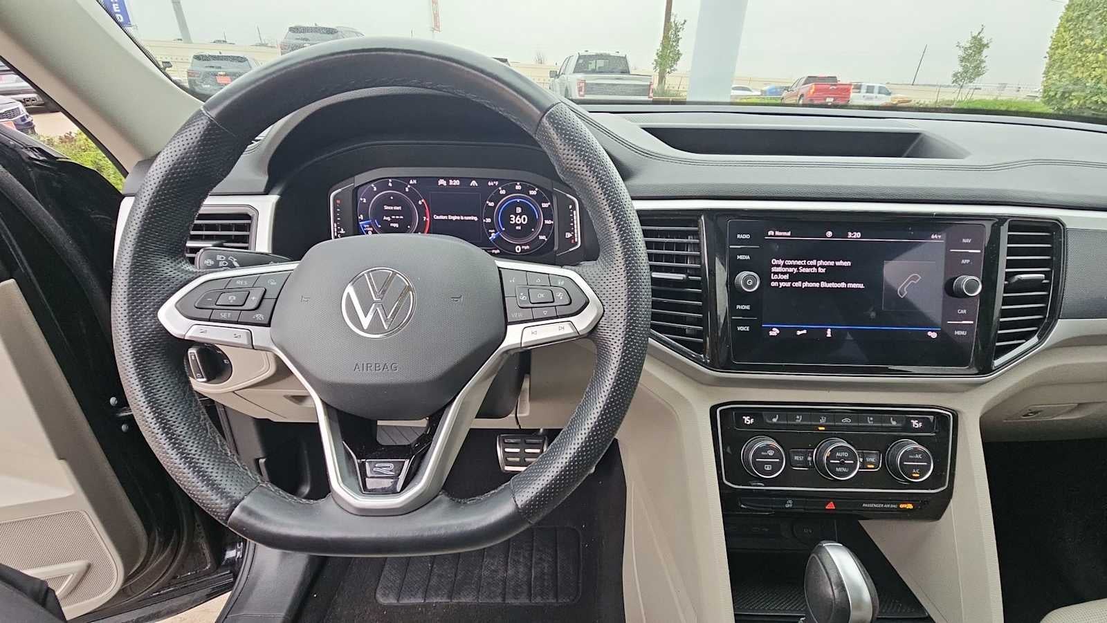 2022 Volkswagen Atlas 3.6L V6 SEL Premium R-Line