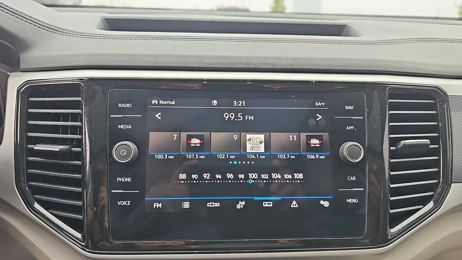 2022 Volkswagen Atlas 3.6L V6 SEL Premium R-Line