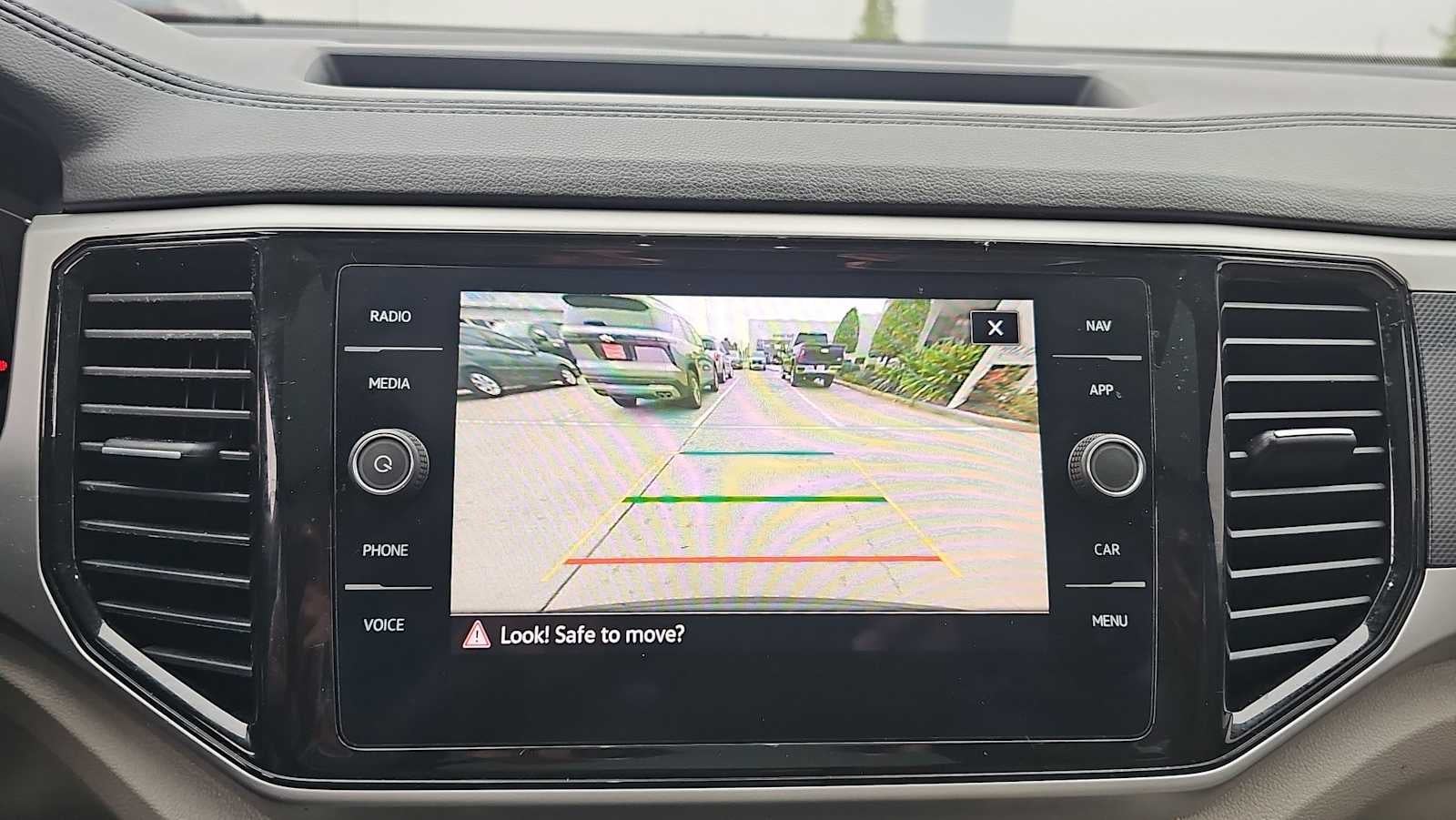 2022 Volkswagen Atlas 3.6L V6 SEL Premium R-Line