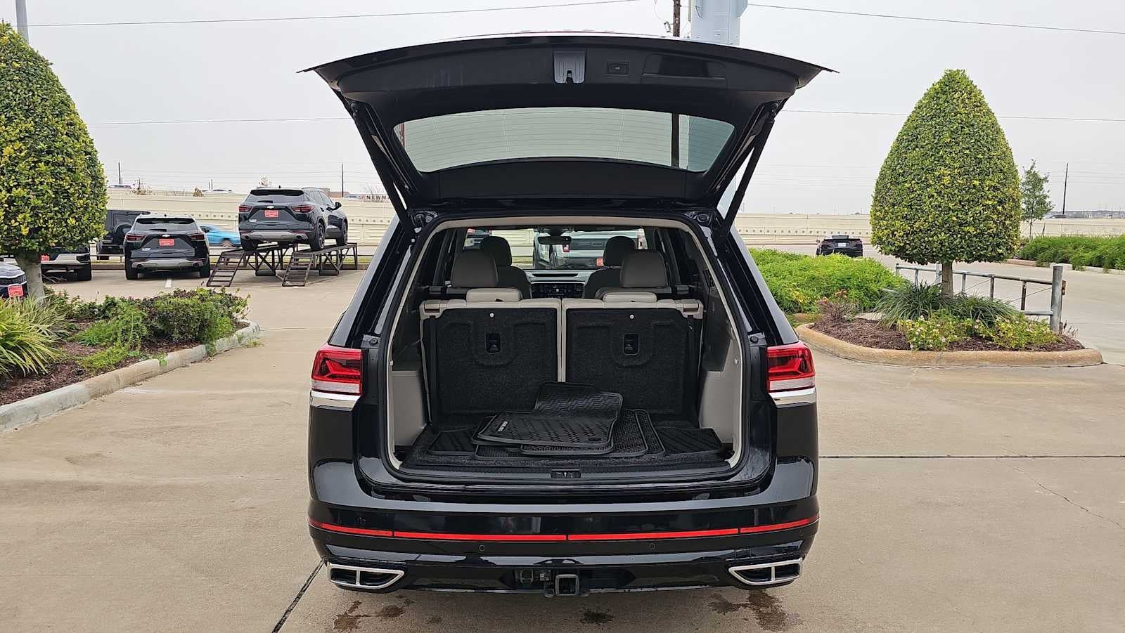 2022 Volkswagen Atlas 3.6L V6 SEL Premium R-Line