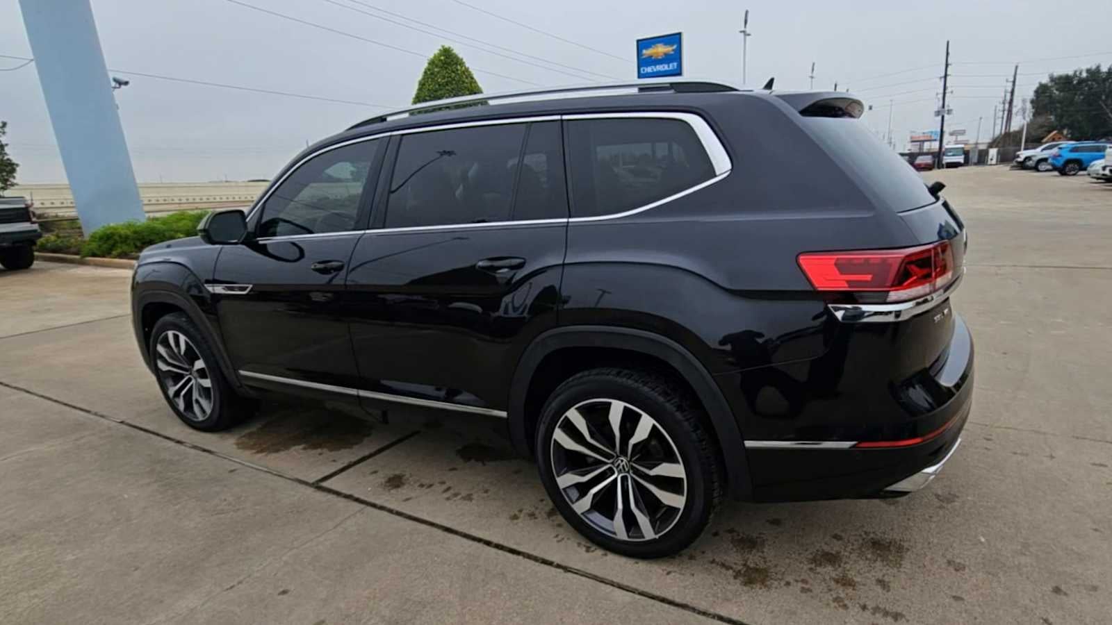 2022 Volkswagen Atlas 3.6L V6 SEL Premium R-Line