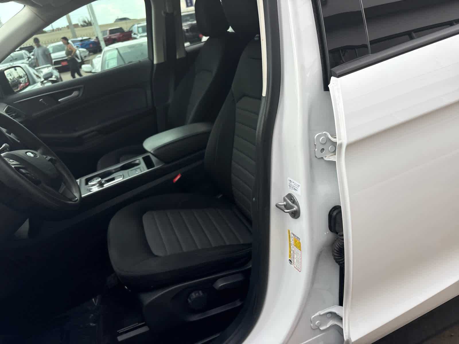 2022 Ford Edge SE
