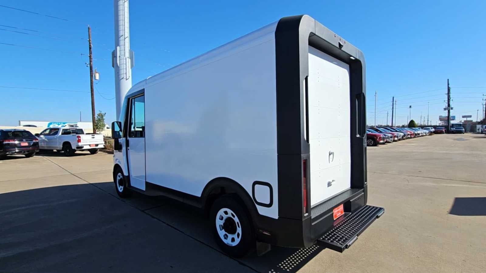 2025 Chevrolet BrightDrop 400 AWD 400