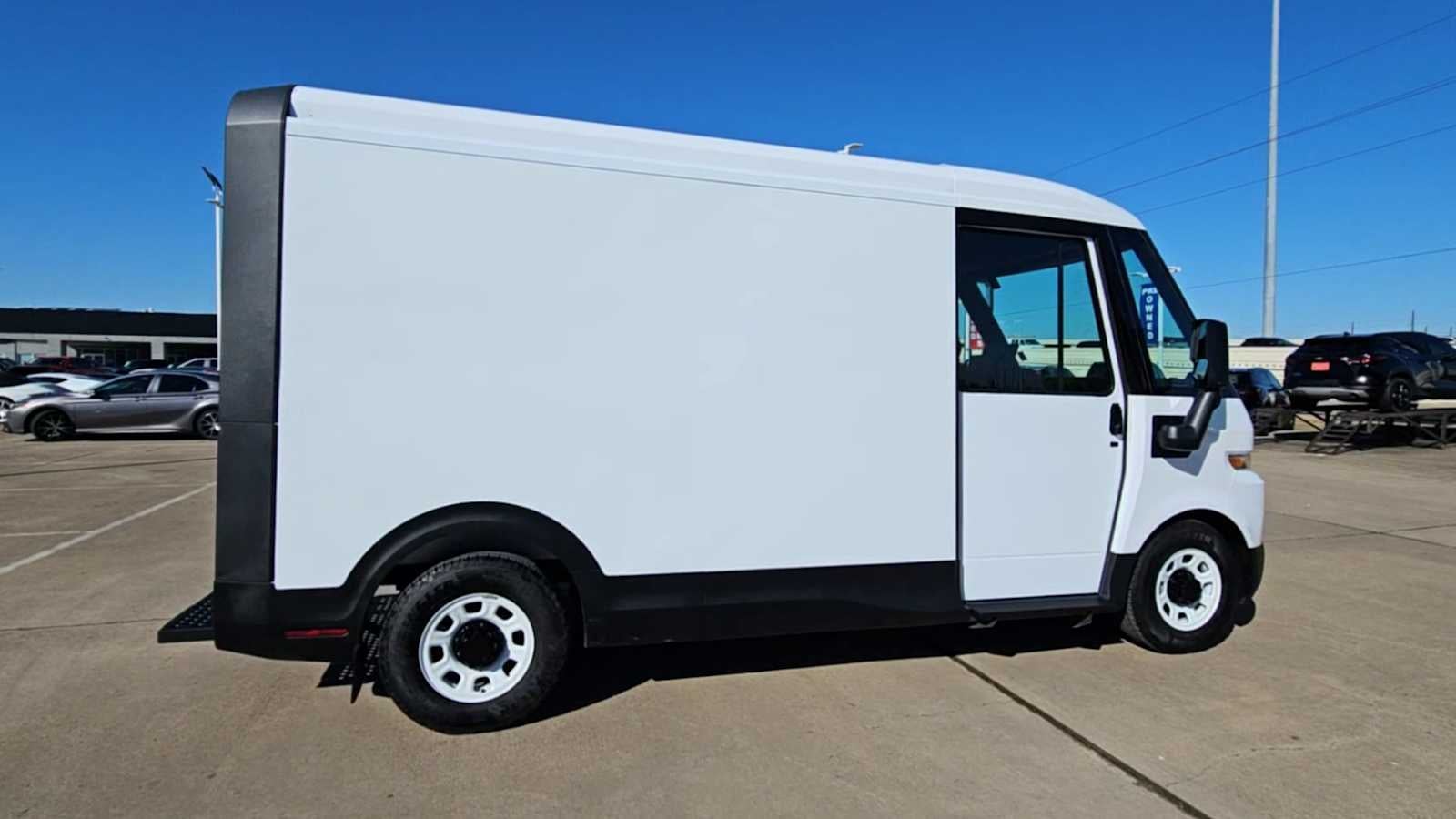 2025 Chevrolet BrightDrop 400 AWD 400