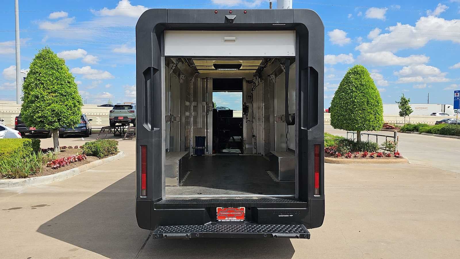 2023 BrightDrop Zevo 600 EJY