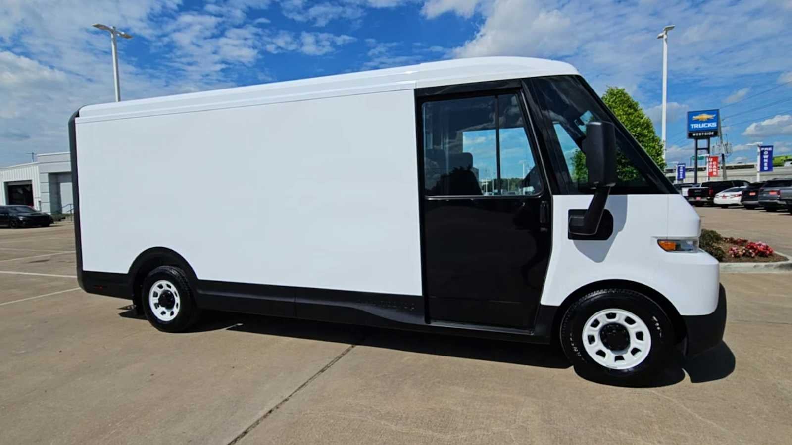 2023 BrightDrop Zevo 600 EJY