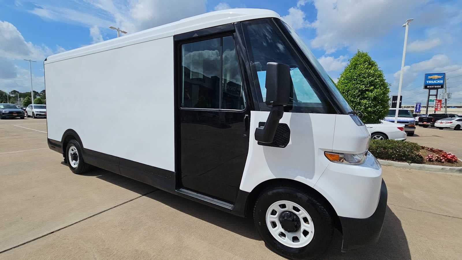 2024 BrightDrop Zevo 600 EJY