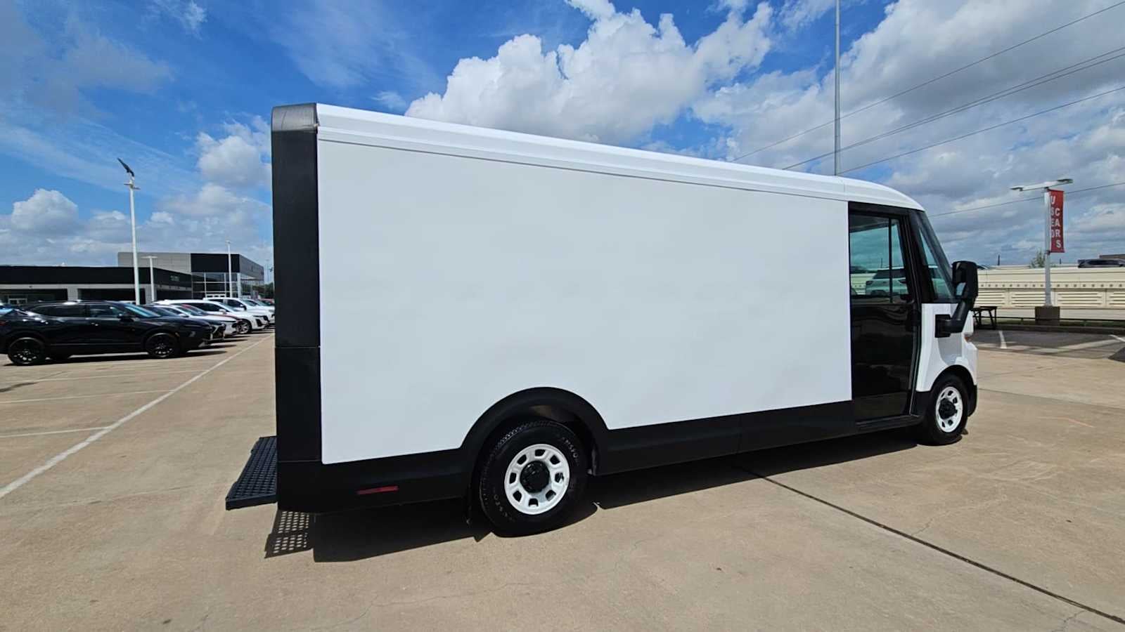 2024 BrightDrop Zevo 600 EJY