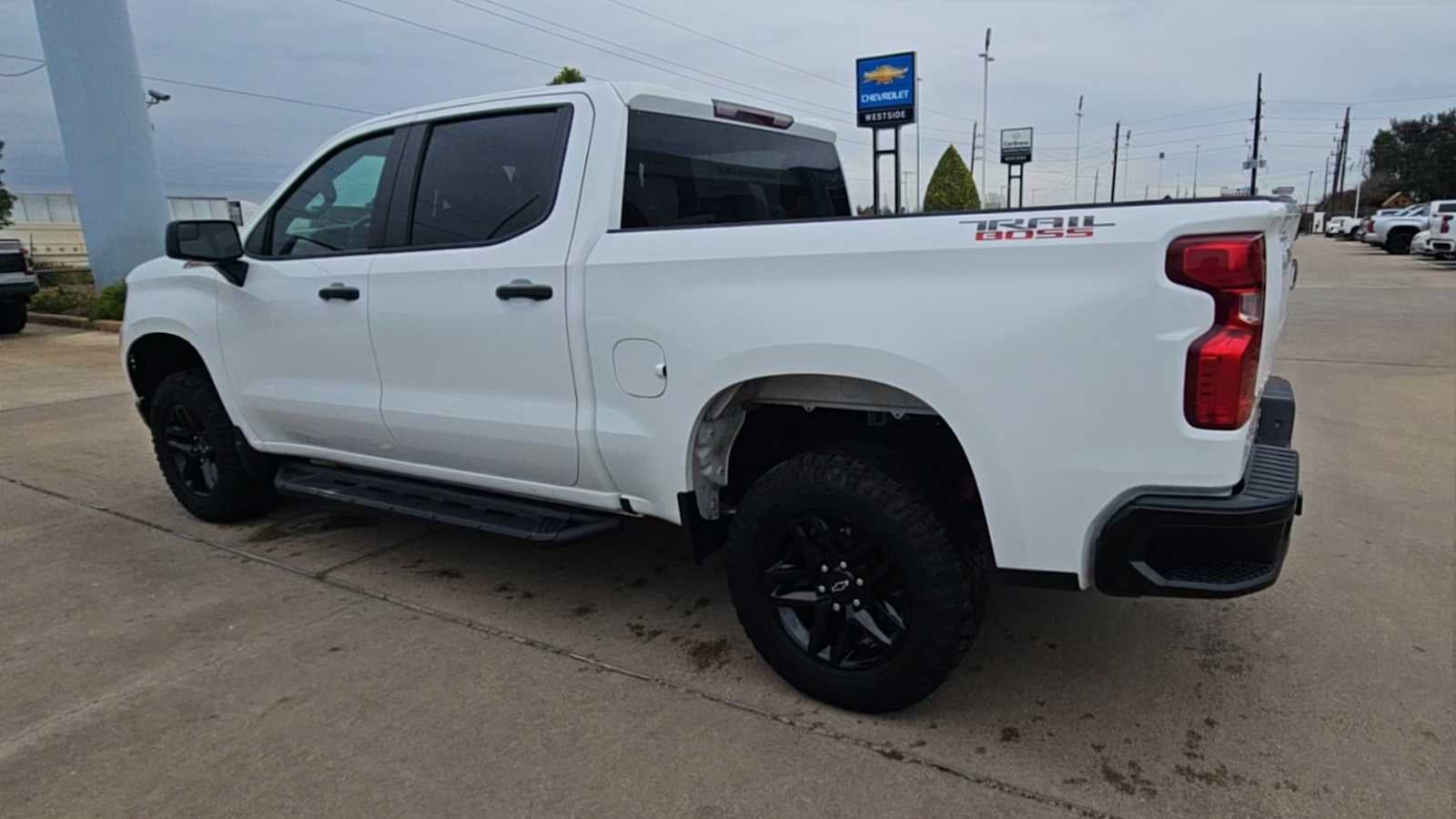 2022 Chevrolet Silverado 1500 Custom Trail Boss