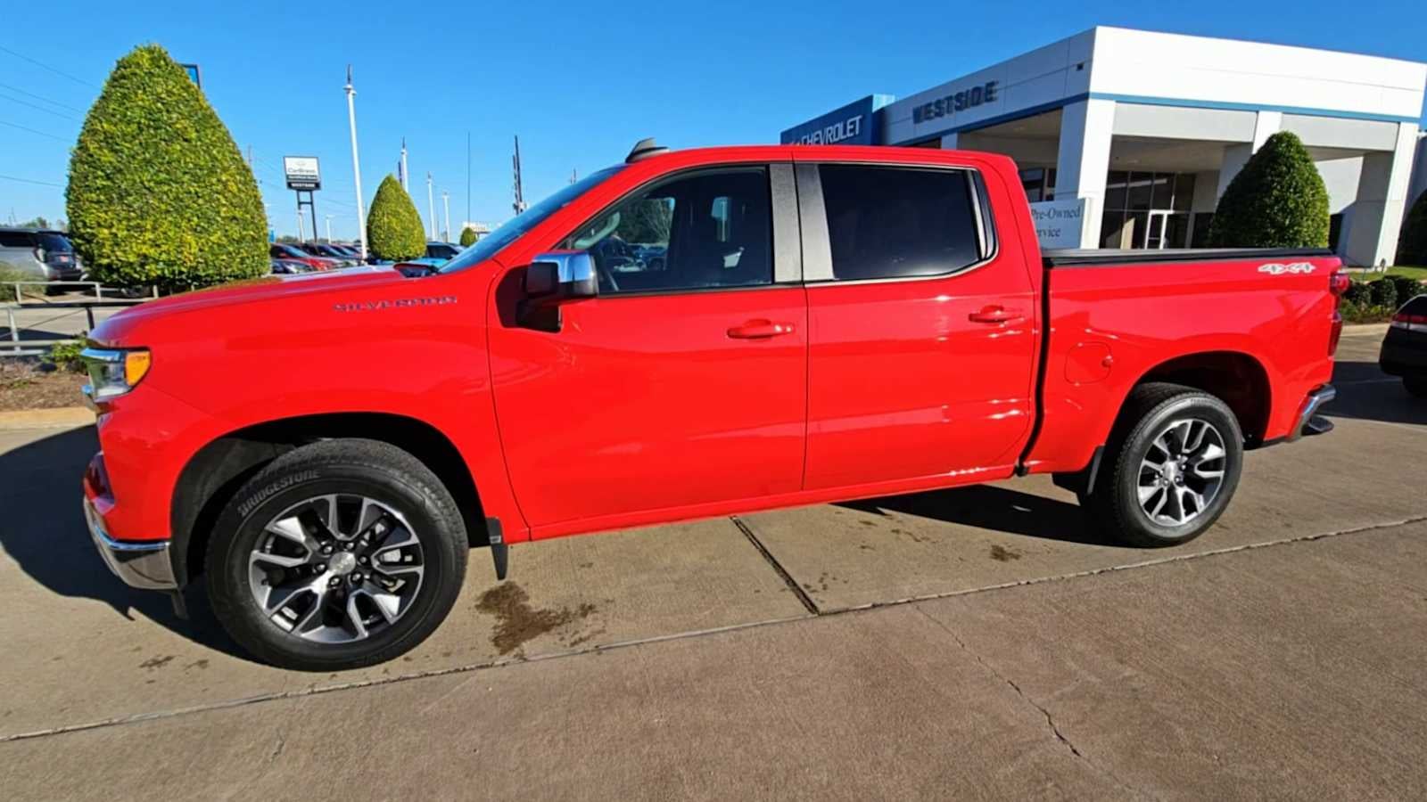 2023 Chevrolet Silverado 1500 LT (2FL)