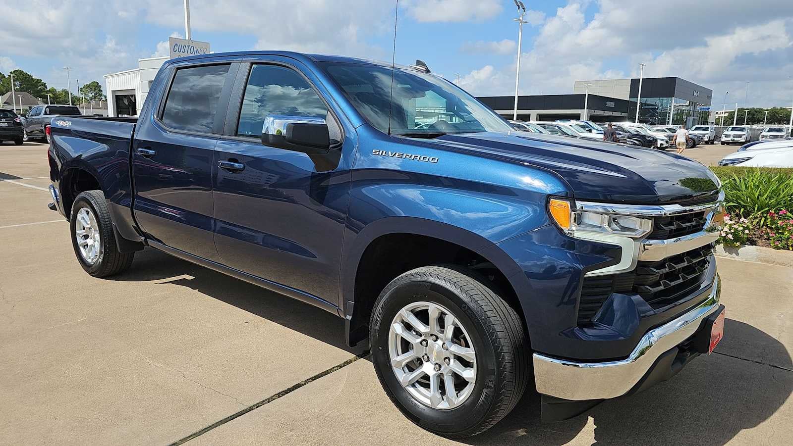 2022 Chevrolet Silverado 1500 LT (2FL)