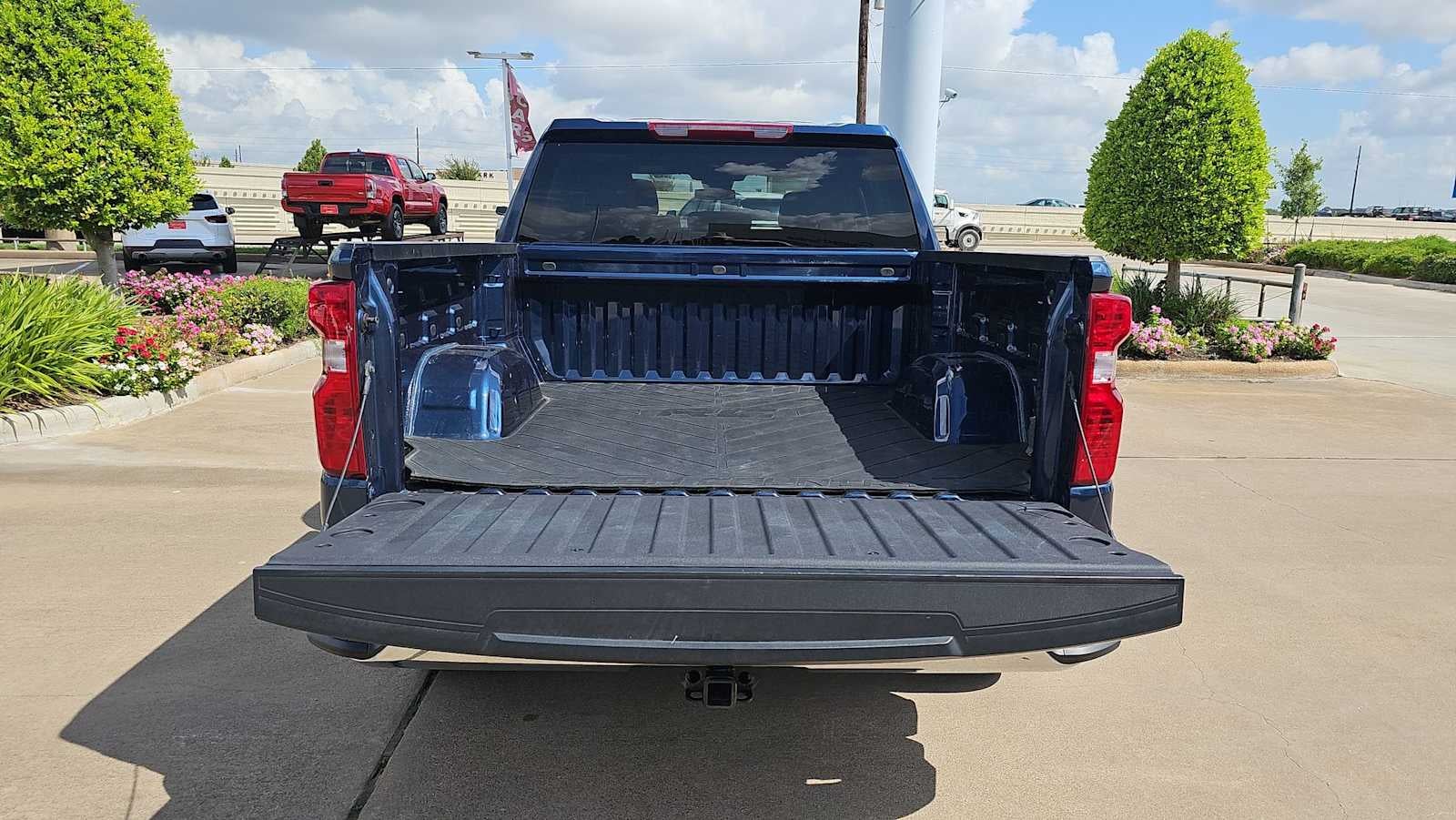 2022 Chevrolet Silverado 1500 LT (2FL)