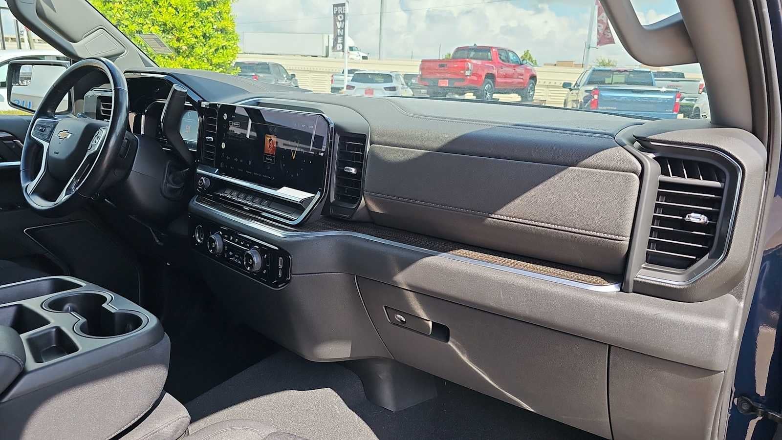 2022 Chevrolet Silverado 1500 LT (2FL)