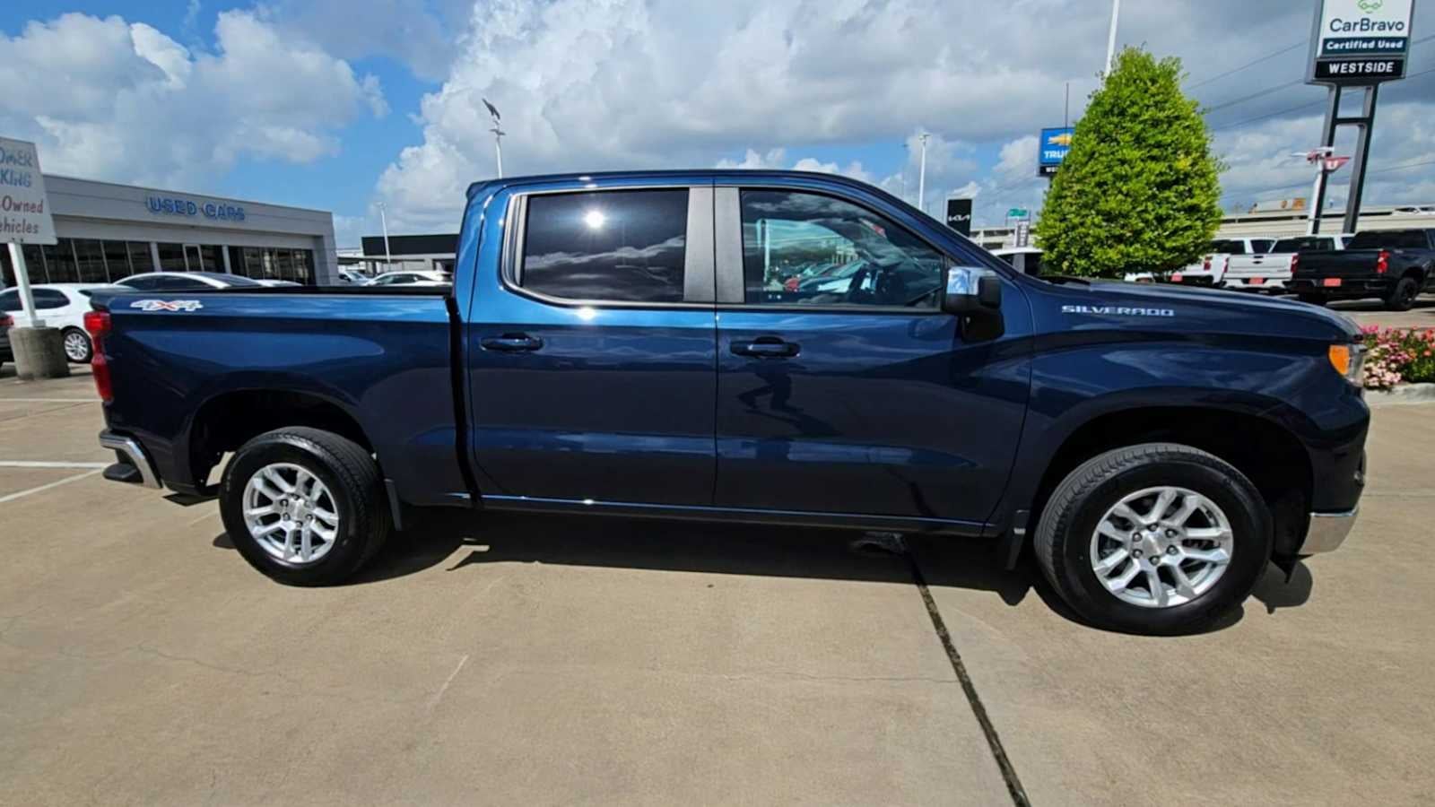 2022 Chevrolet Silverado 1500 LT (2FL)