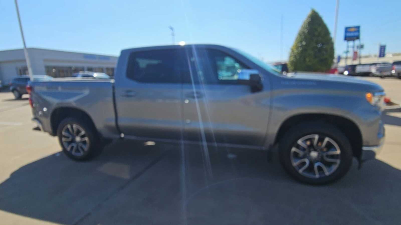 2023 Chevrolet Silverado 1500 LT (2FL)