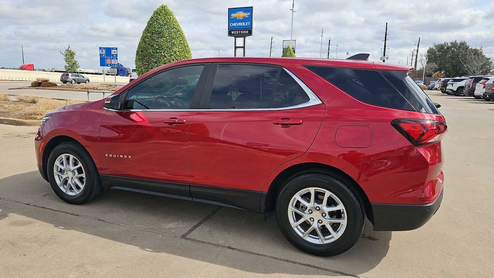 2024 Chevrolet Equinox LT