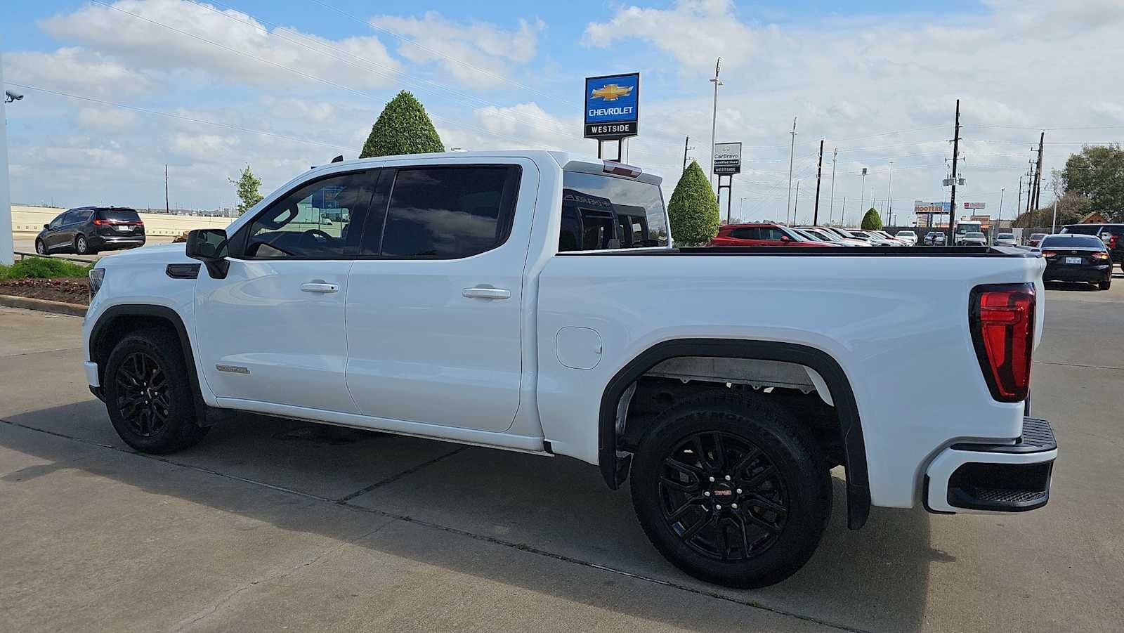 2022 GMC Sierra 1500 Elevation