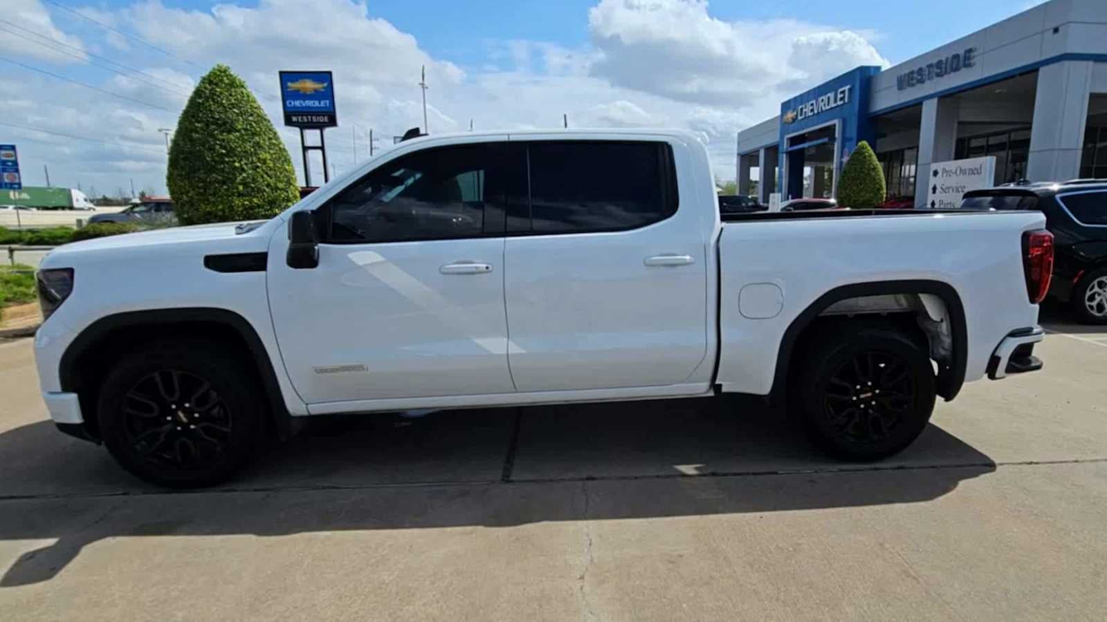 2022 GMC Sierra 1500 Elevation