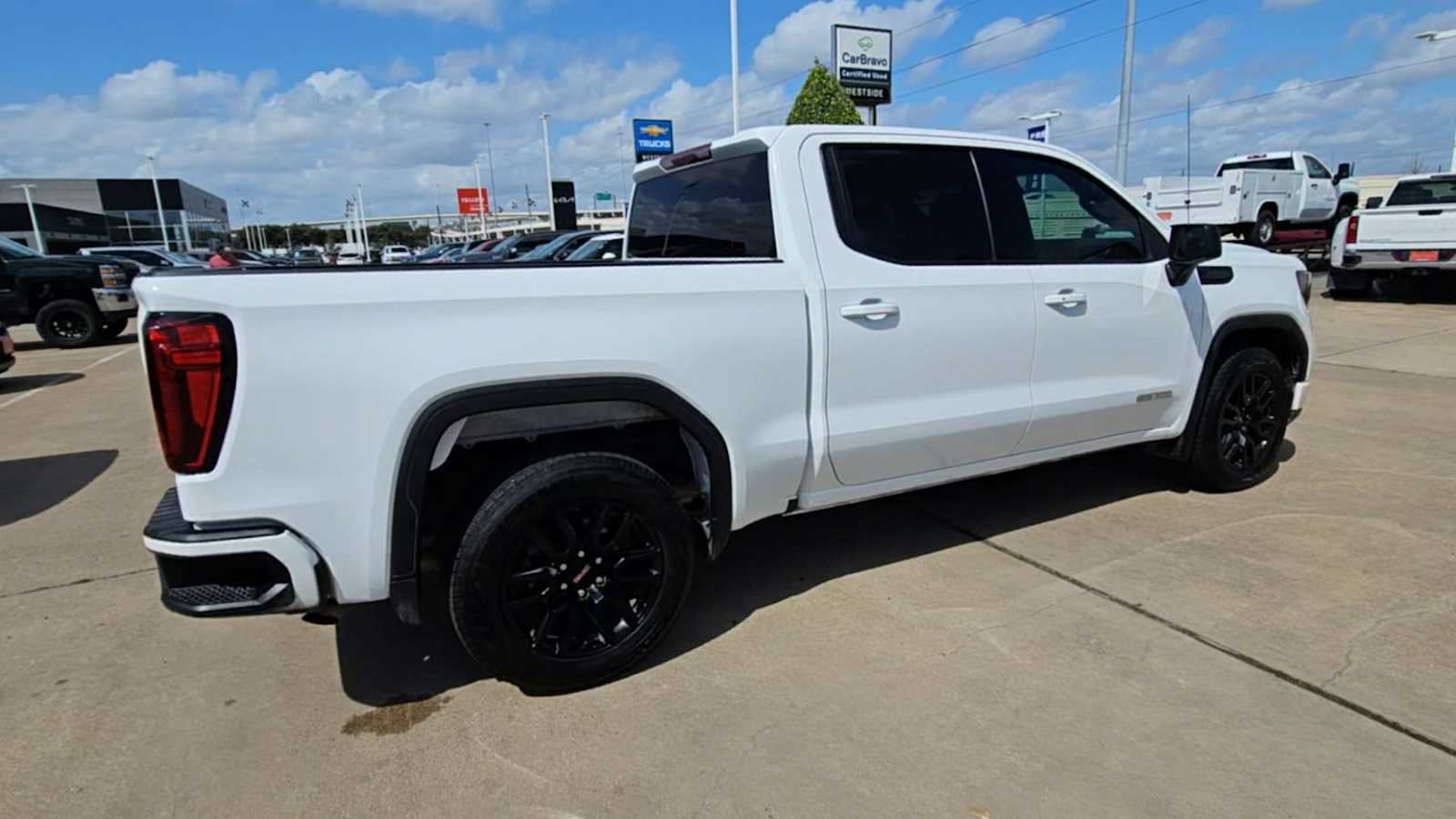 2022 GMC Sierra 1500 Elevation