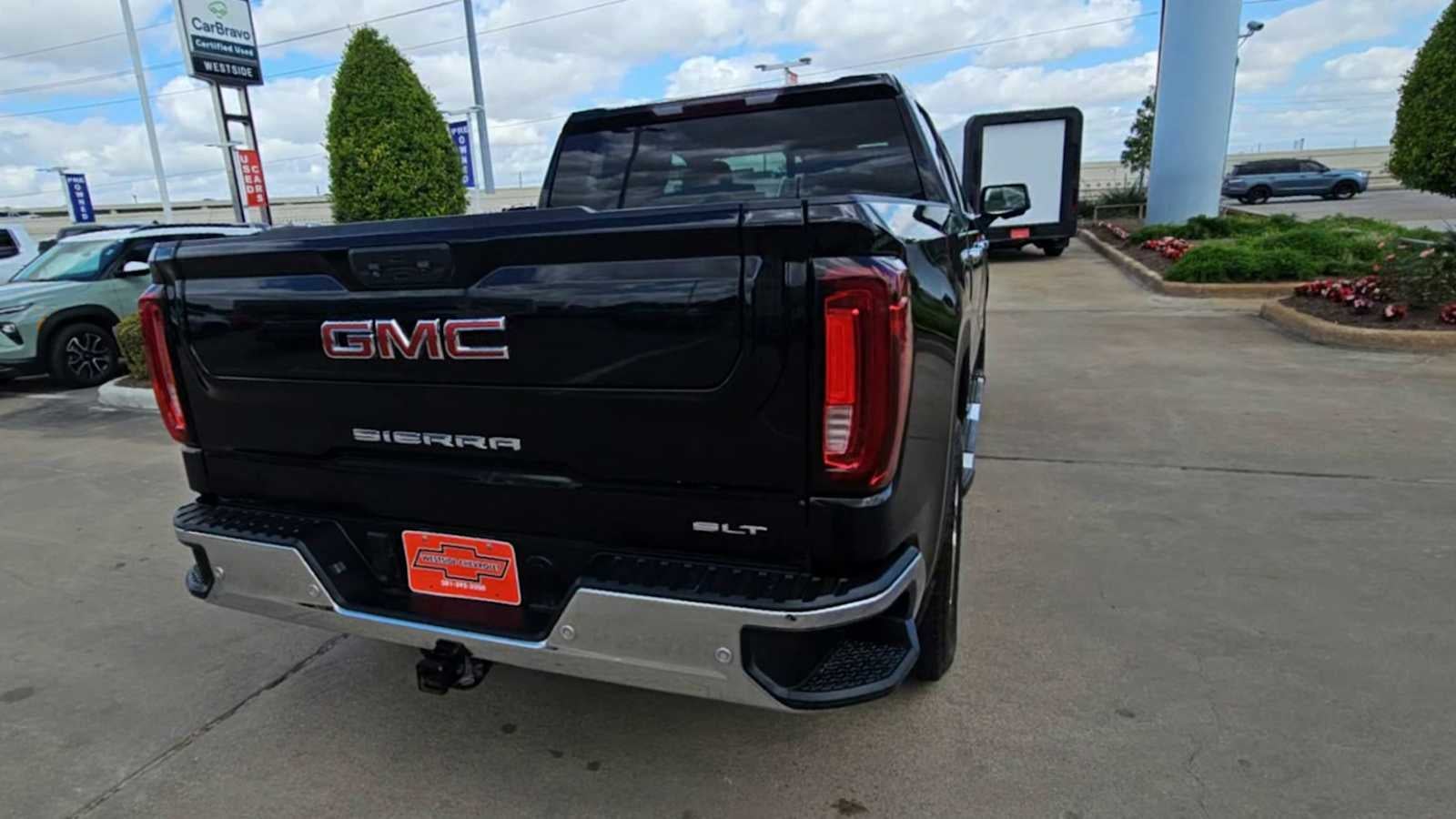 2022 GMC Sierra 1500 SLT