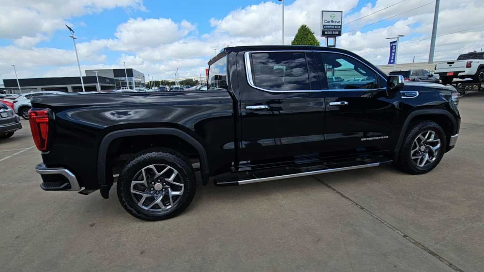 2022 GMC Sierra 1500 SLT