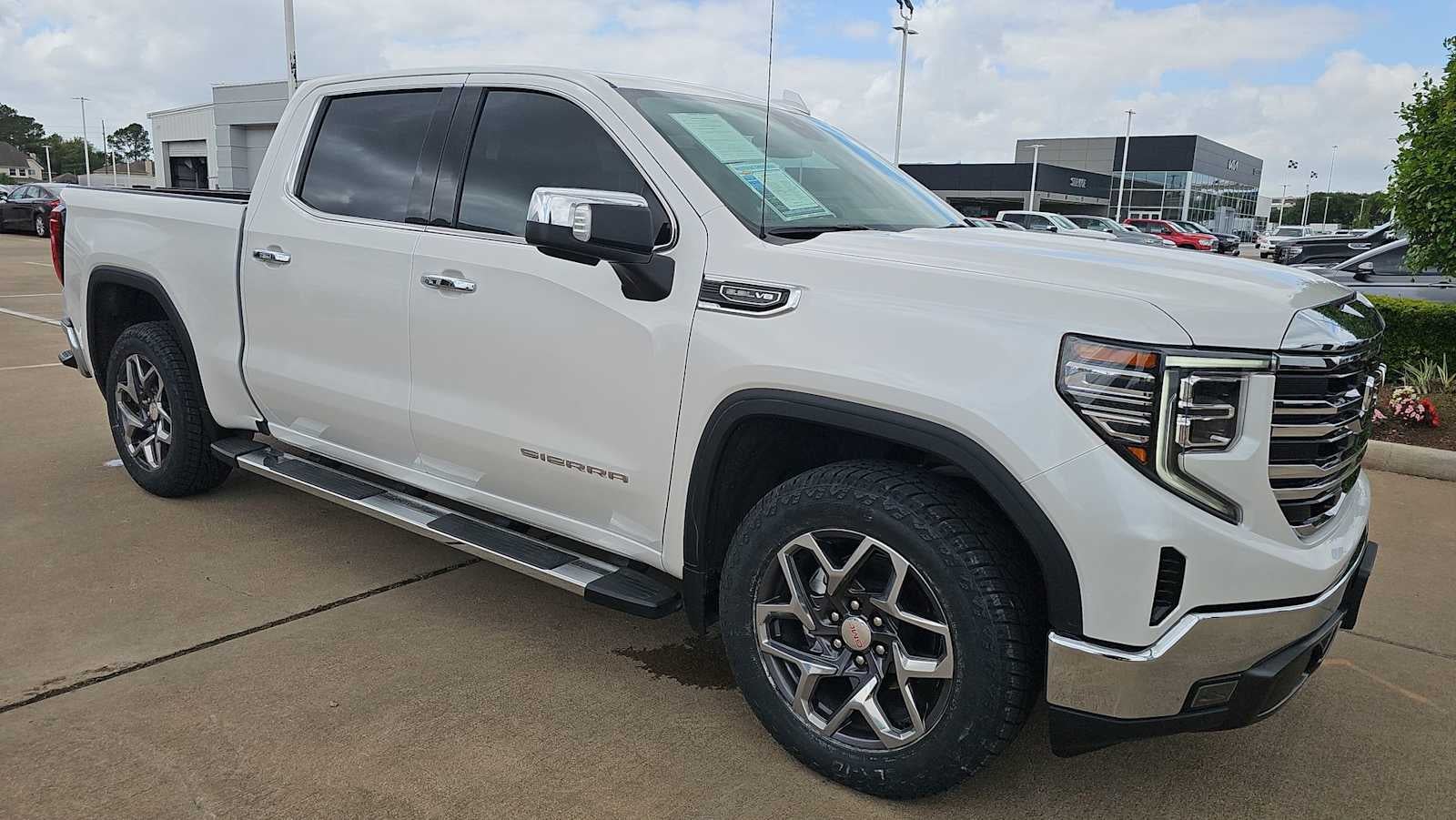2022 GMC Sierra 1500 SLT