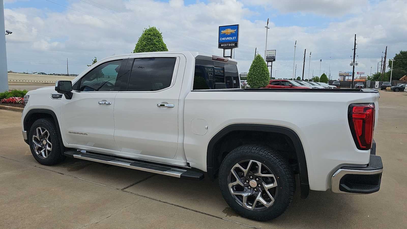 2022 GMC Sierra 1500 SLT