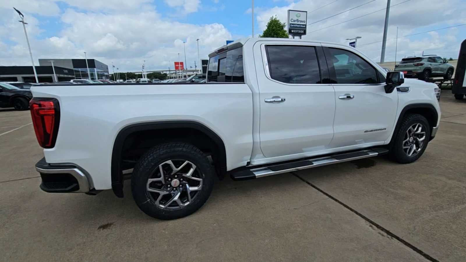 2022 GMC Sierra 1500 SLT
