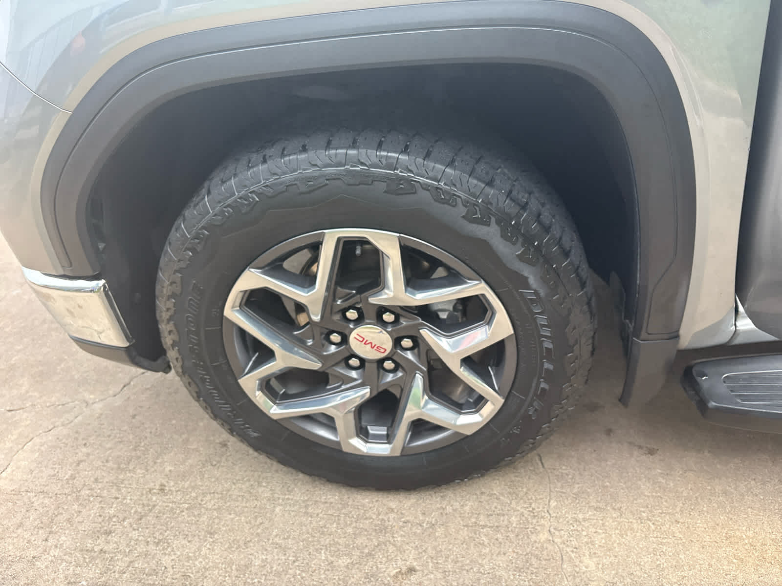 2024 GMC Sierra 1500 SLT