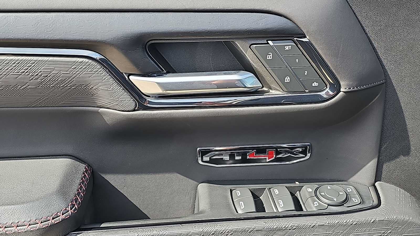 2024 GMC Sierra 1500 AT4X