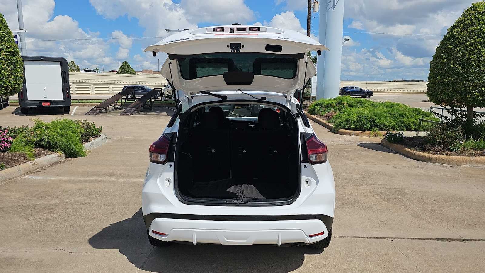 2021 Nissan Kicks SV Xtronic CVT