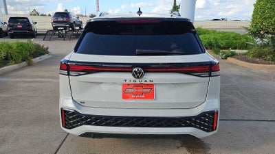 2026 Volkswagen Tiguan SE R-Line Black