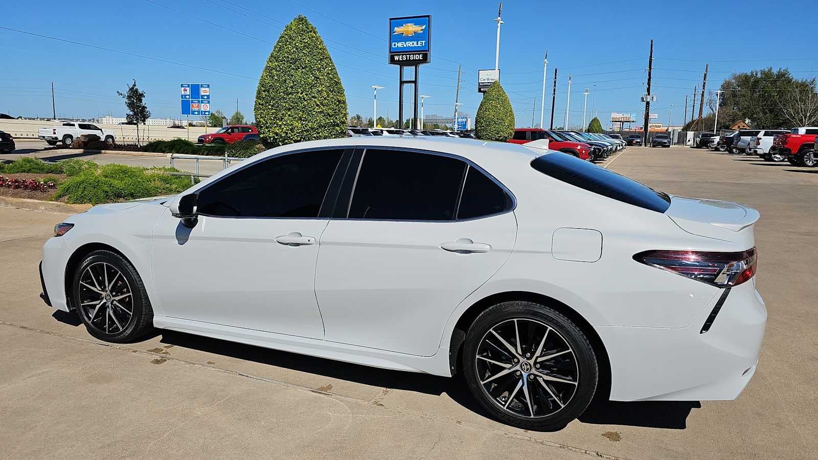2022 Toyota Camry SE