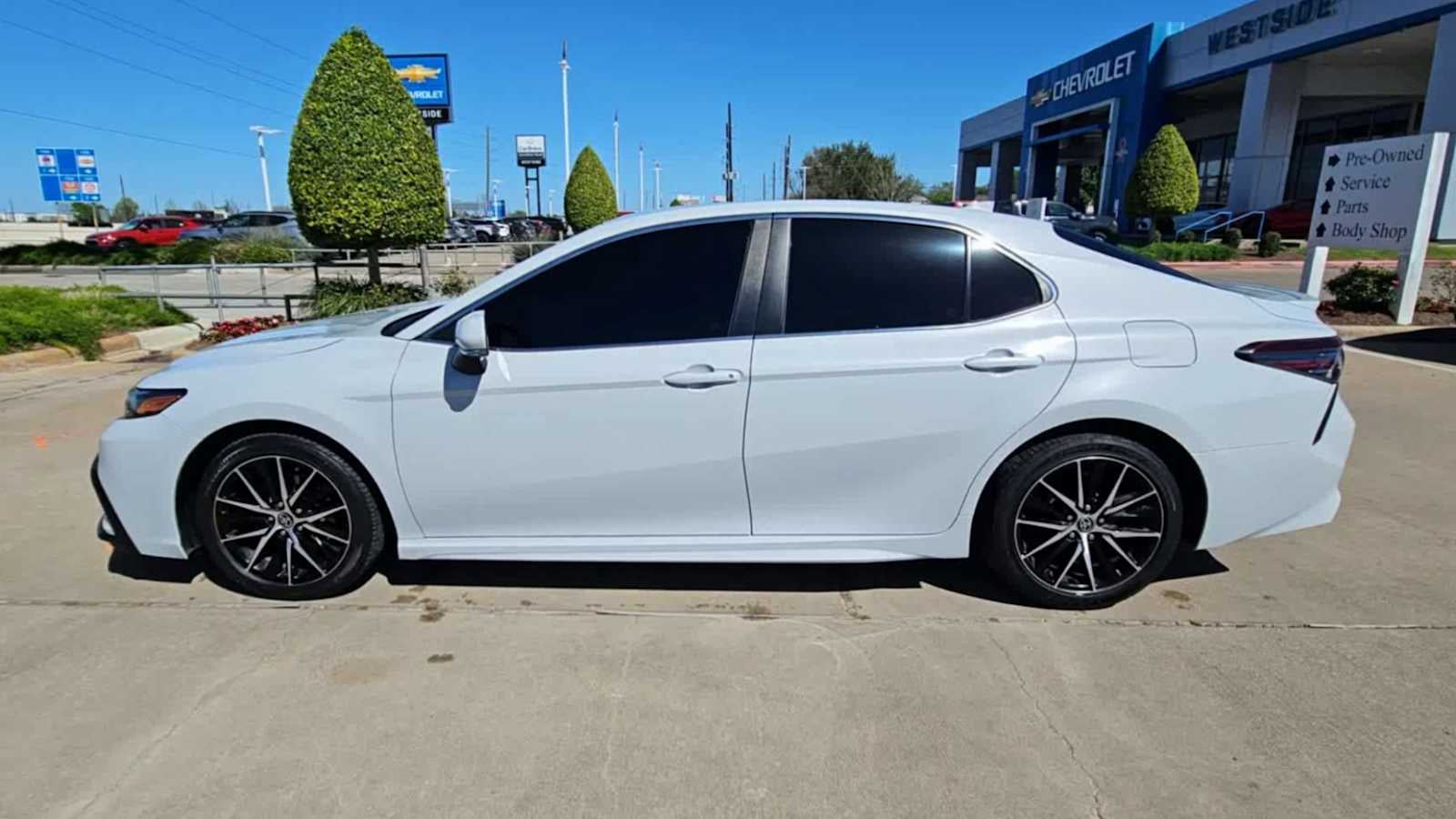 2022 Toyota Camry SE