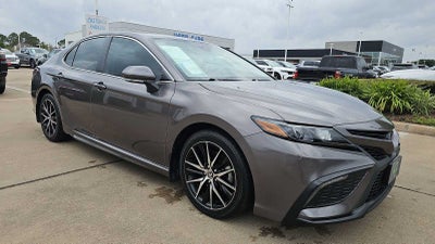 2024 Toyota Camry Hybrid SE