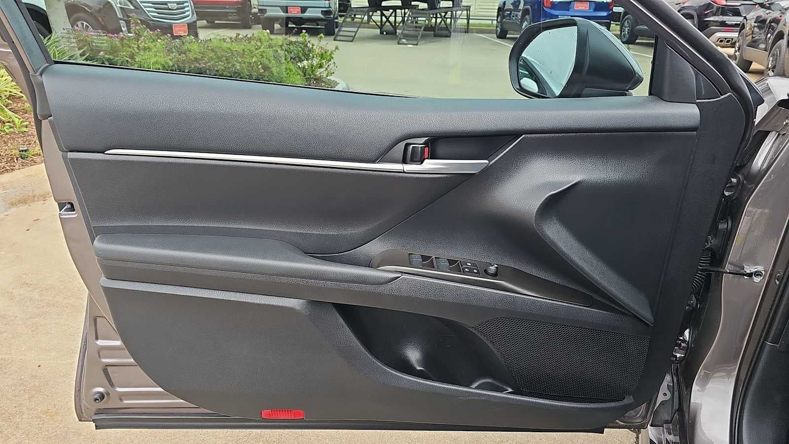 2024 Toyota Camry Hybrid SE