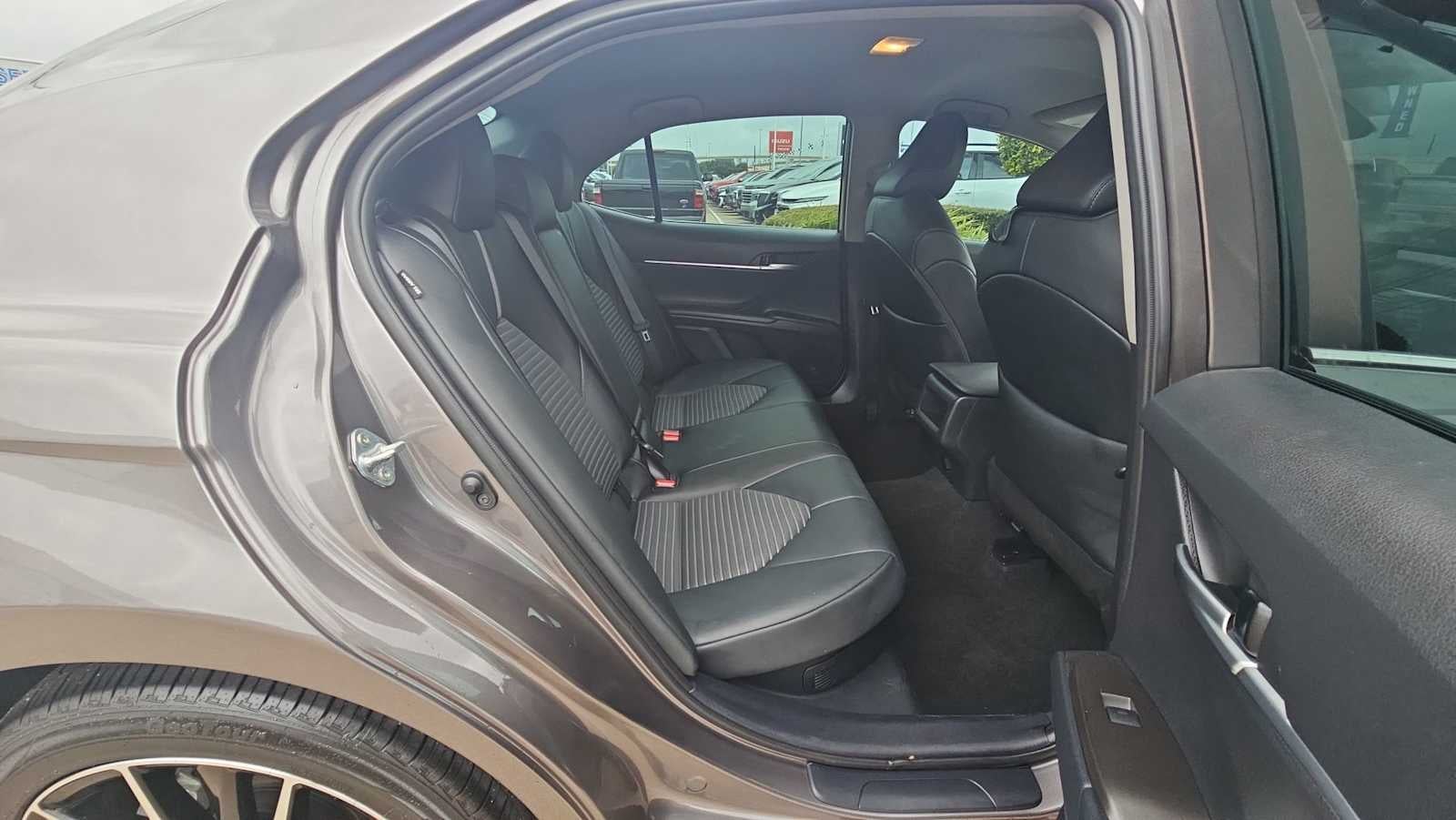 2024 Toyota Camry Hybrid SE