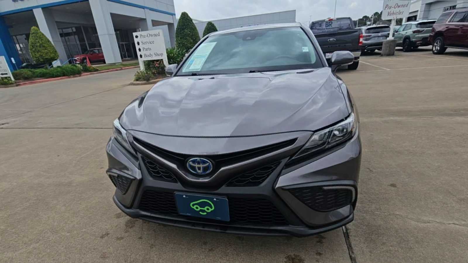 2024 Toyota Camry Hybrid SE