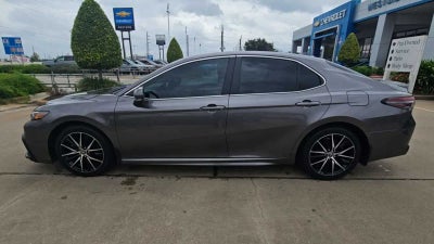 2024 Toyota Camry Hybrid SE