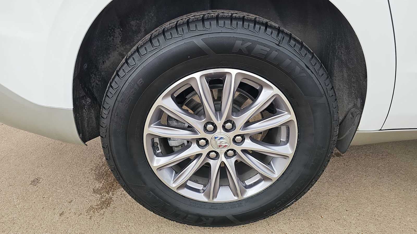 2023 Buick Enclave Essence