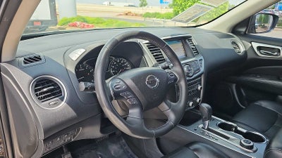 2020 Nissan Pathfinder SL