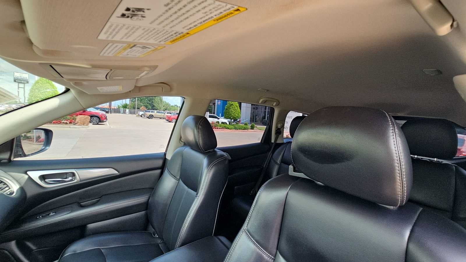 2020 Nissan Pathfinder SL