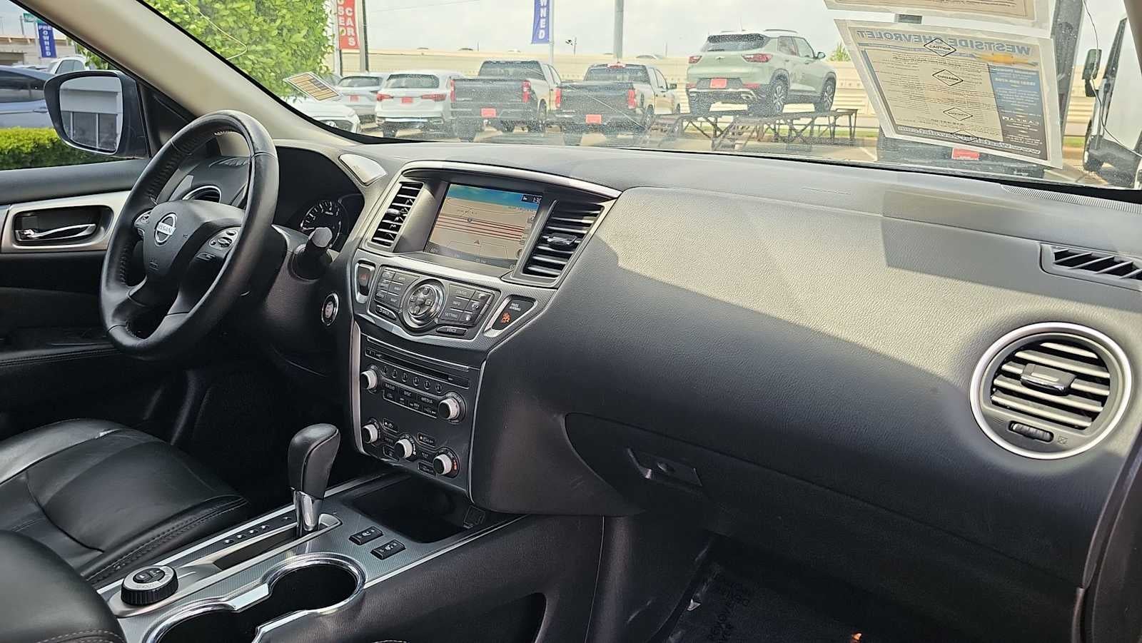 2020 Nissan Pathfinder SL