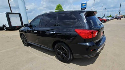 2020 Nissan Pathfinder SL