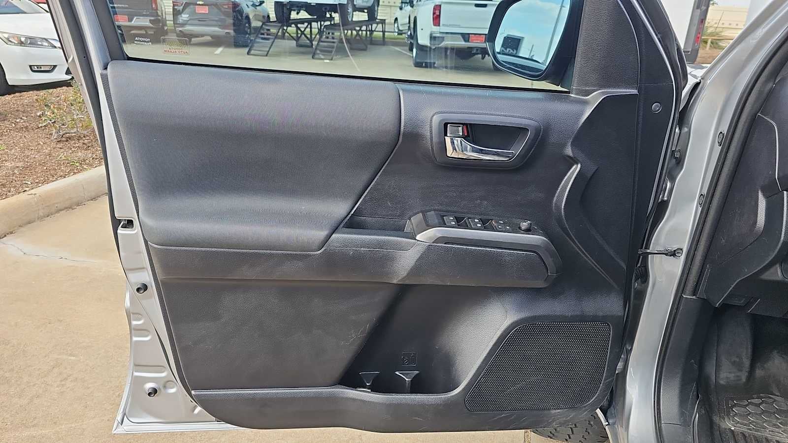 2020 Toyota Tacoma 2WD SR5