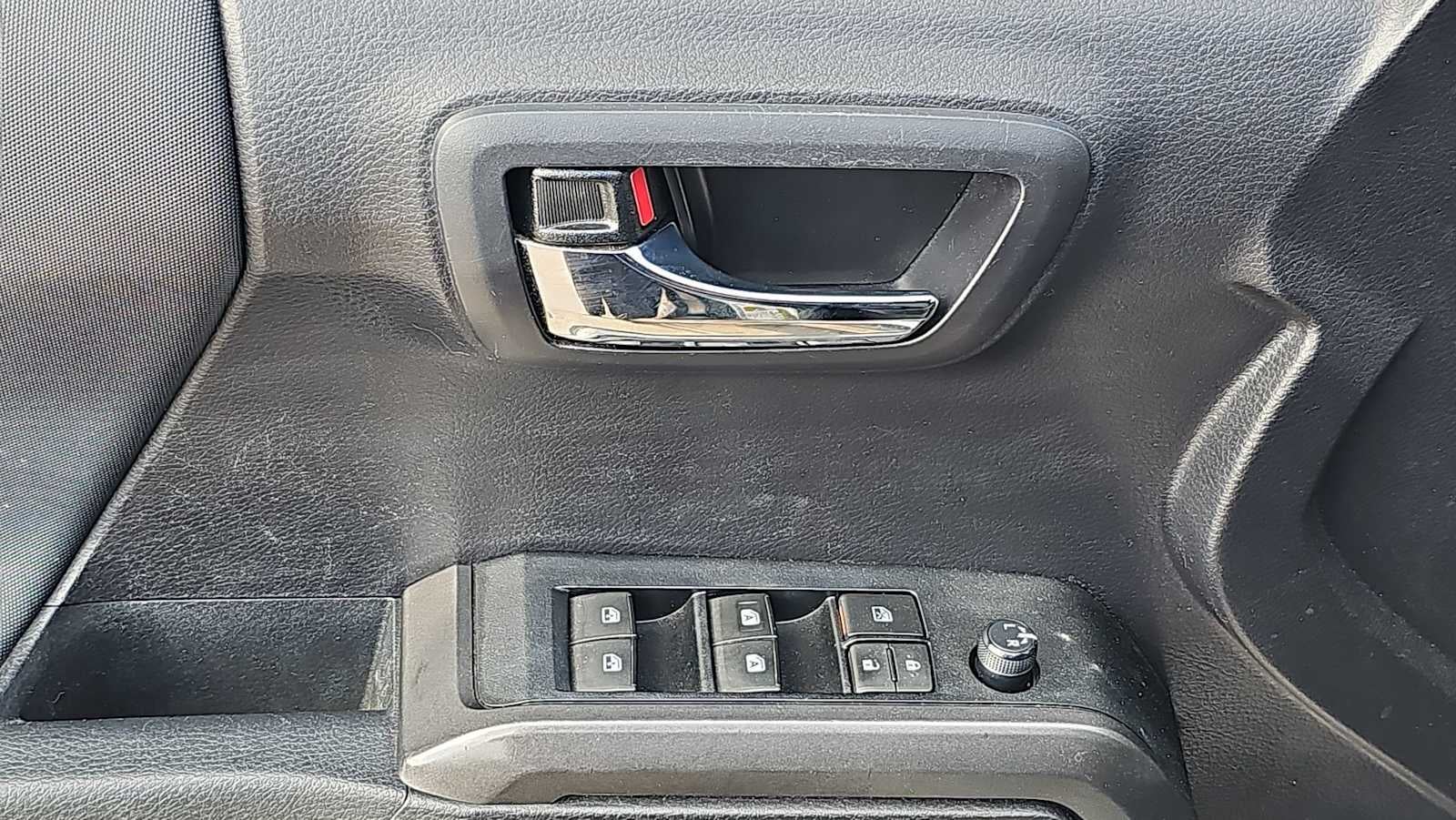 2020 Toyota Tacoma 2WD SR5