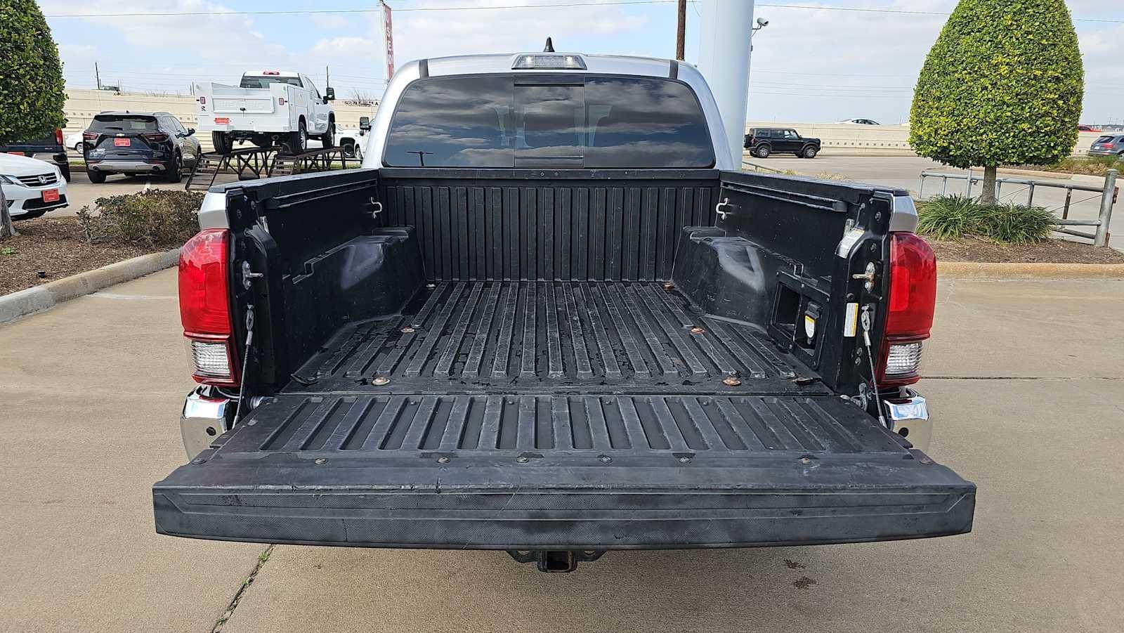 2020 Toyota Tacoma 2WD SR5