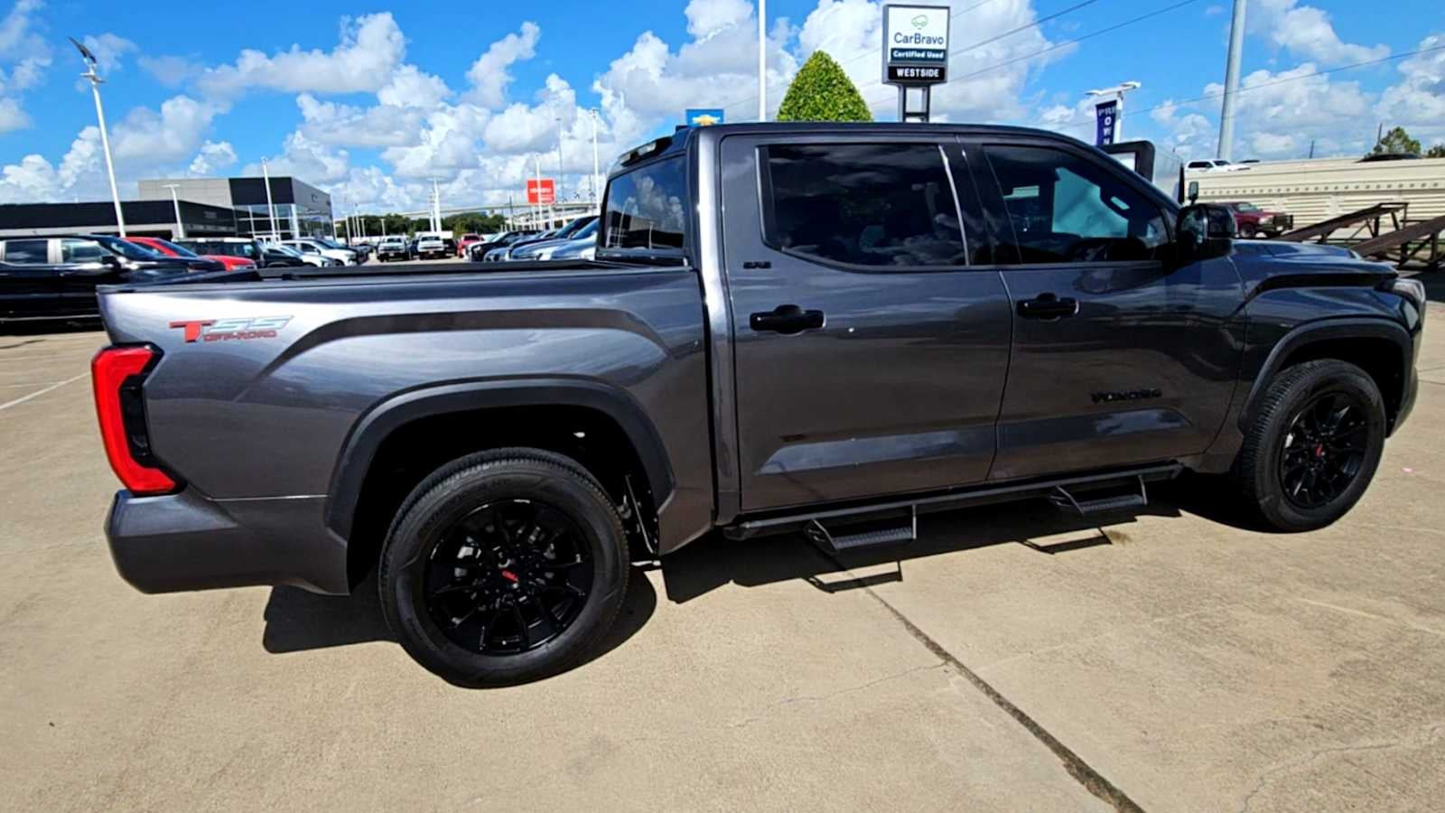 2022 Toyota Tundra SR5