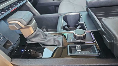 2024 Toyota Tundra 4WD SR5